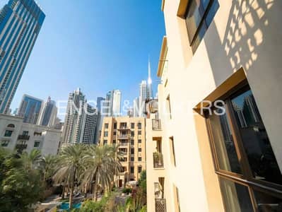 2 Bedroom Apartment for Sale in Downtown Dubai, Dubai - Study Room | Large Layout | Vacant on Transfer