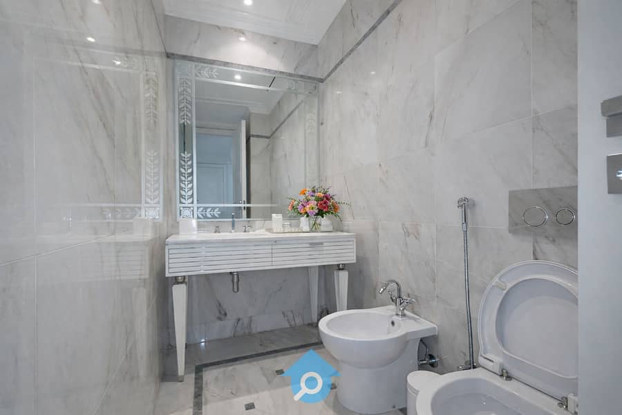 13 Plazzo Versace (5). png