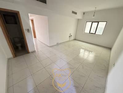 2 Bedroom Apartment for Rent in Al Mahatah, Sharjah - IMG_4501. jpg 2 Bedroom Apartment for Rent in Al Mahatah, Sharjah - IMG_4501. jpg