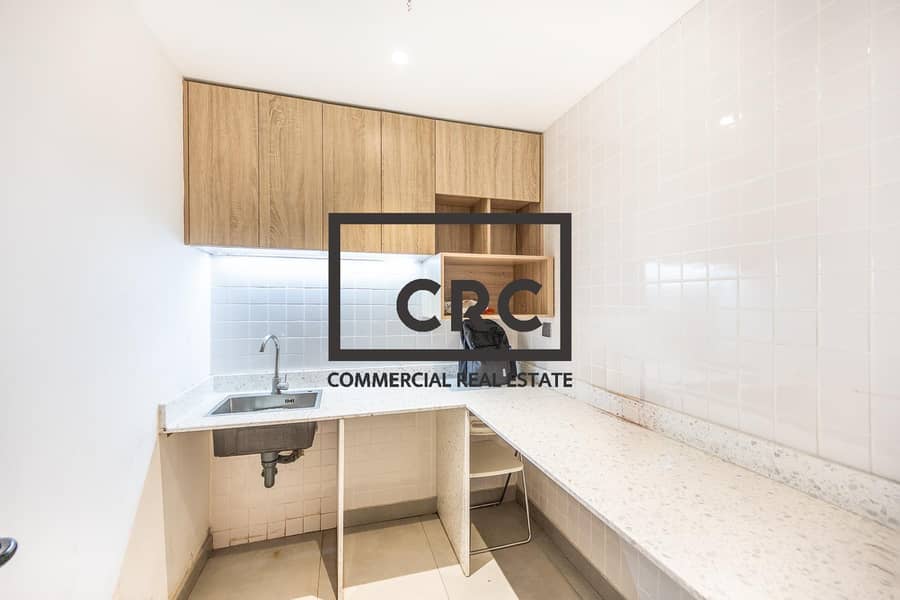 10 Image 0