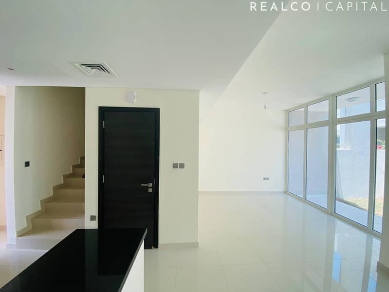 3-Bedroom Townhouse in Damac Hills 2 with Garden 3-Bedroom Townhouse in Damac Hills 2 with Garden