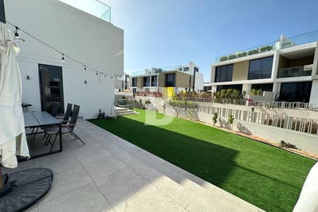 3 Bedroom Villa for Rent in Dubai Hills Estate, Dubai - Park-Facing | Quiet Location | Single Row