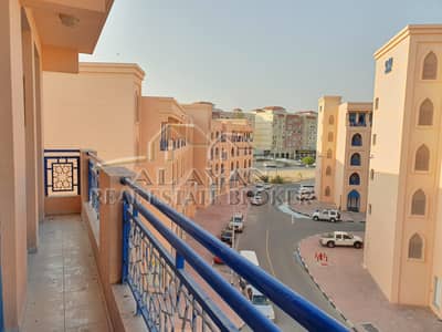 شقة في الحي الفارسي المدينة العالمية 1 غرف 30000 درهم - 4426148 شقة في الحي الفارسي المدينة العالمية 1 غرف 30000 درهم - 4426148