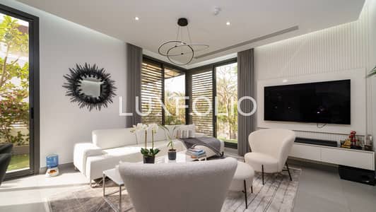 4 Bedroom Villa for Sale in Jumeirah Village Circle (JVC), Dubai - FULLY UPGRADED | PARK VIEW | CORNER PLOT