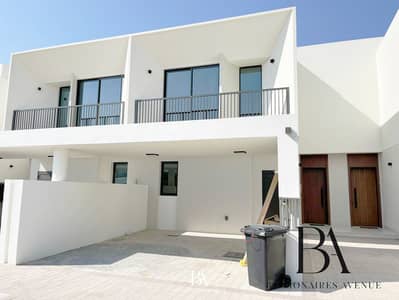 فیلا 3 غرف نوم للبيع في تاون سكوير، دبي - 9. jpg