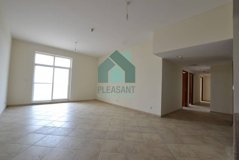 Mall View | Vacant | 3 Br + M + L Apt. | Foxhill. Mall View | Vacant | 3 Br + M + L Apt. | Foxhill.