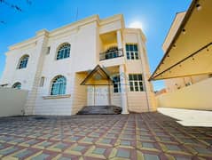 فیلا في فلج هزاع 4 غرف 110000 درهم - 14916306