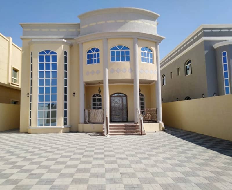 Luxury finishing villa for sale snapshot price _ an area of ​​4200 feet _ close to all services