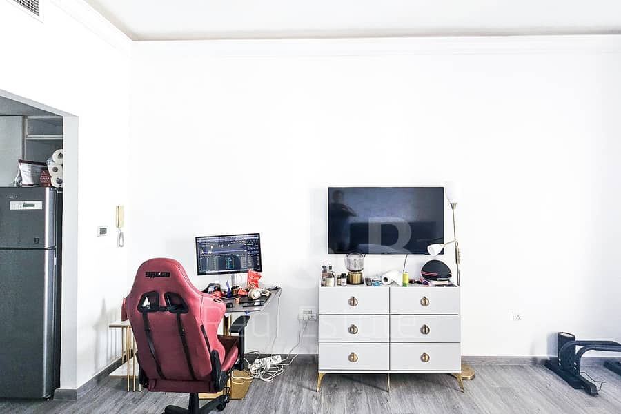 7 RB4-Studio-funr-5. jpg