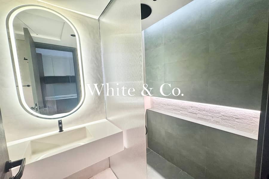 Spacious studio | Fully Upgraded | Pool - Image 4
