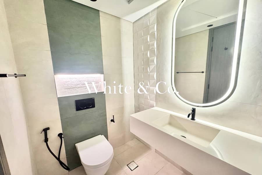 Spacious studio | Fully Upgraded | Pool - Image 5