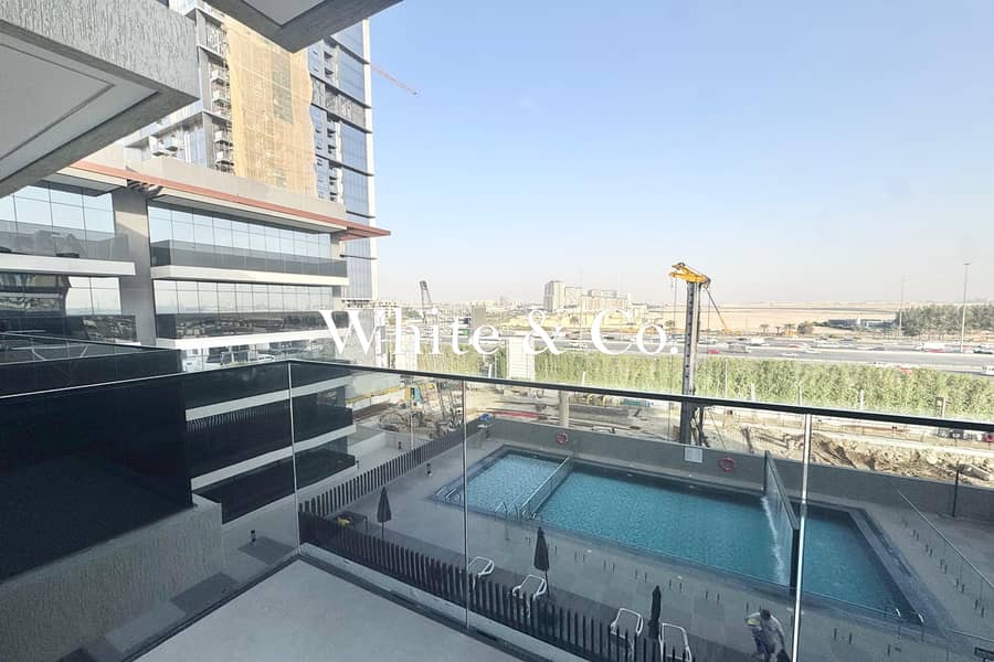 Spacious studio | Fully Upgraded | Pool - Image 10