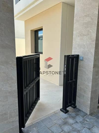 4 Bedroom Villa for Rent in Yas Island, Abu Dhabi - Luxury Layout | End unit | Double row | Hot Price 4 Bedroom Villa for Rent in Yas Island, Abu Dhabi - Luxury Layout | End unit | Double row | Hot Price
