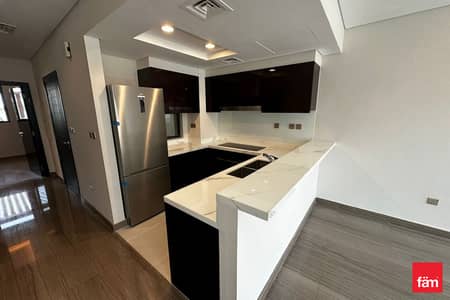 4 habitaciones Townhouse para en Alquiler en DAMAC Hills, Dubai - Casa adosada en DAMAC Hills,Silver Springs, 4 dormitorios, 190000 AED - 14919778 4 habitaciones Townhouse para en Alquiler en DAMAC Hills, Dubai - Casa adosada en DAMAC Hills,Silver Springs, 4 dormitorios, 190000 AED - 14919778