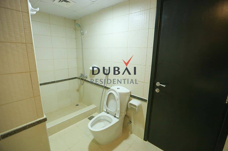 6 Bathroom. png