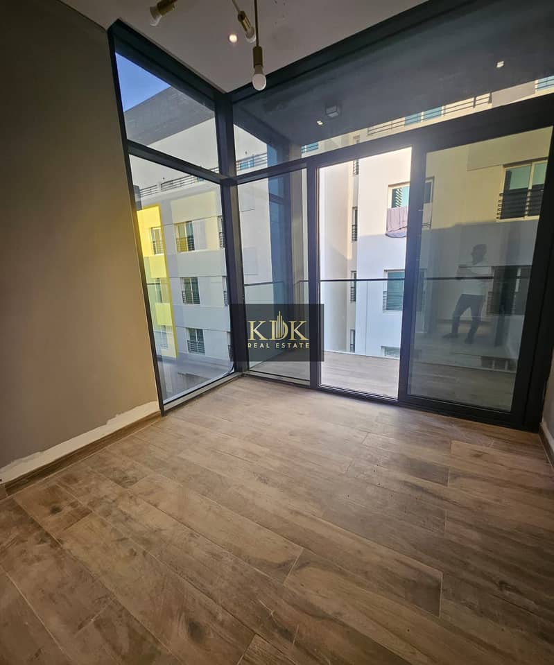 4BHK + Maid | Prime Villa | Ready to Move - Image 5