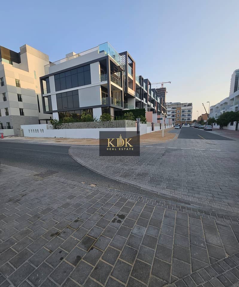 4BHK + Maid | Prime Villa | Ready to Move - Image 14