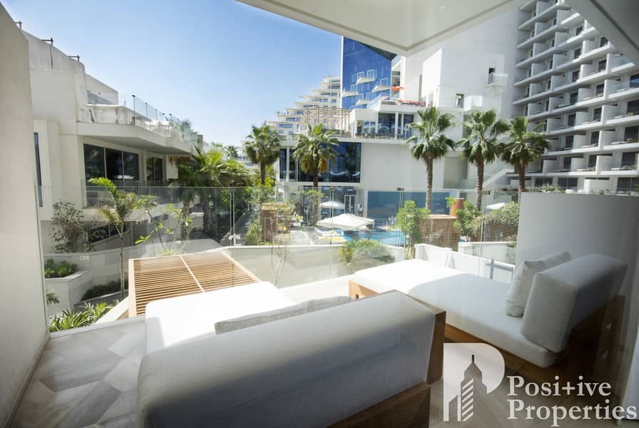 View Today| Pool View | Superb Apartment