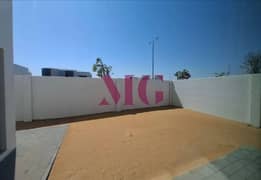 فیلا في فيء الريمان 1،الريمان 2،الشامخة 4 غرف 250000 درهم - 14923664