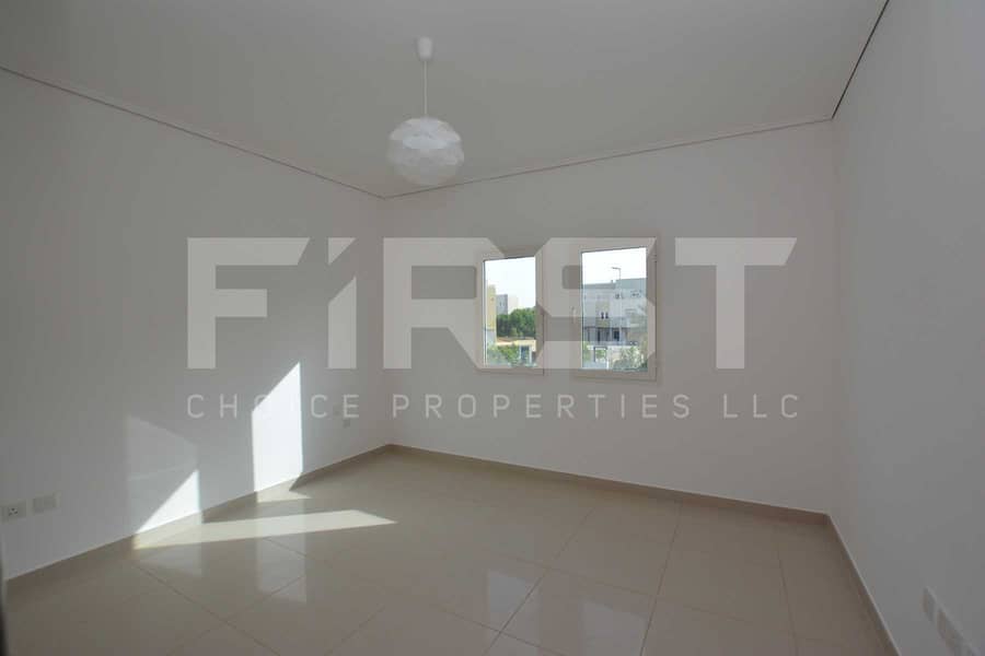 12 Internal Photo of 5 Bedroom Villa in Al Reef Villas (23). jpg