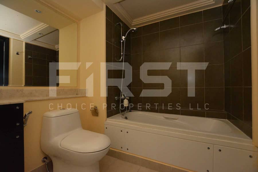 13 Internal Photo of 5 Bedroom Villa in Al Reef Villas (27). jpg