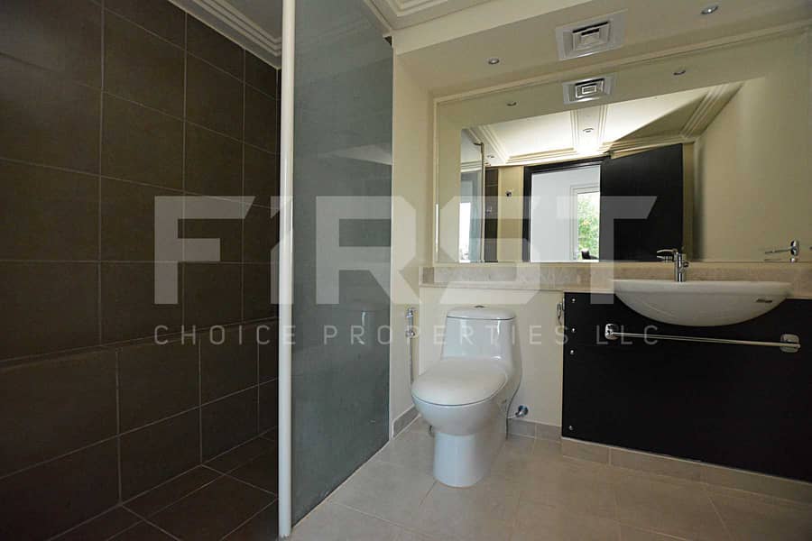14 Internal Photo of 5 Bedroom Villa in Al Reef Villas (57). jpg