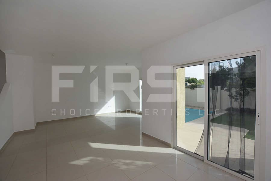 16 Internal Photo of 5 Bedroom Villa in Al Reef Villas (64). jpg