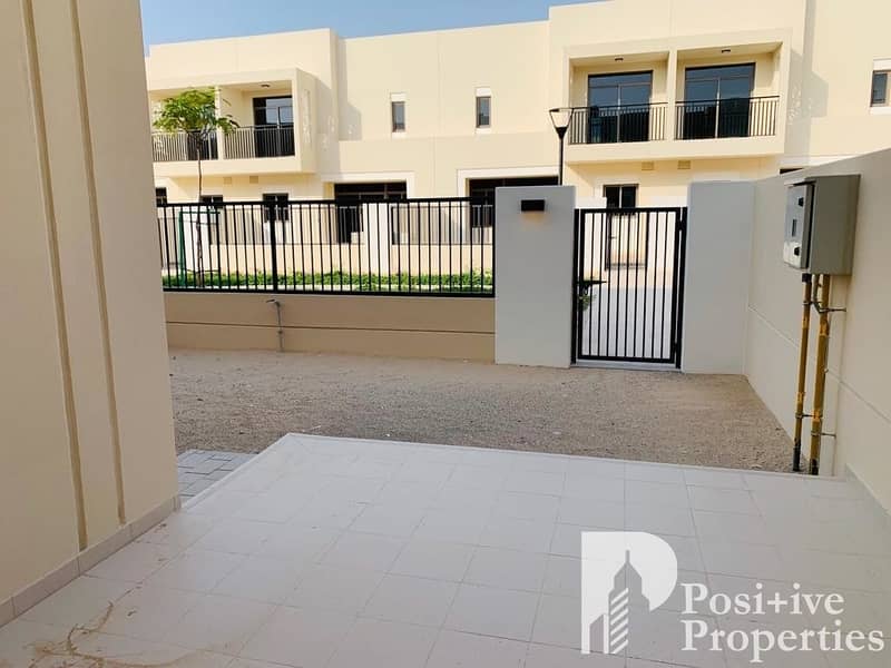 BRAND NEW SAFI TOWNHOUSE CLOSE TO THE POOL