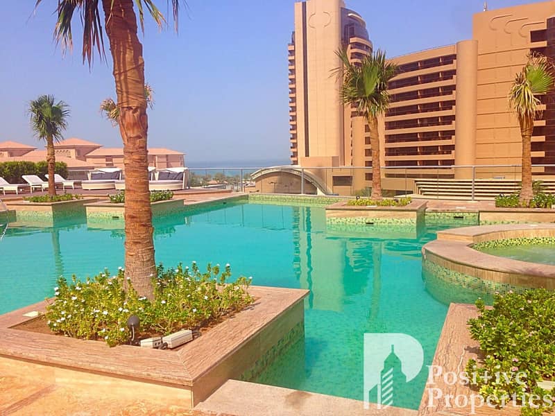 Spacious 2Bed + Study- Sea View- Fully Furnished