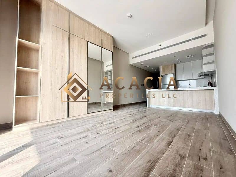 5 824411521-1066x800. jpg