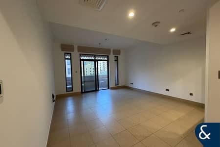 1 Bedroom Flat for Rent in Downtown Dubai, Dubai - Large 1 Bedroom | 1 Bathroom | Vacant