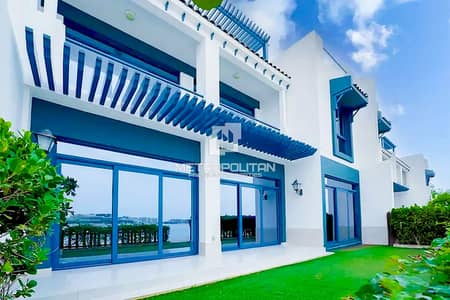5 Bedroom Villa for Rent in Palm Jumeirah, Dubai - Luxury | Full Sea View | Private Beach Access