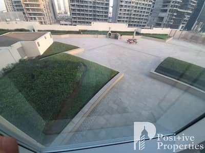 Spacious Balcony and Beautiful Apartment Spacious Balcony and Beautiful Apartment