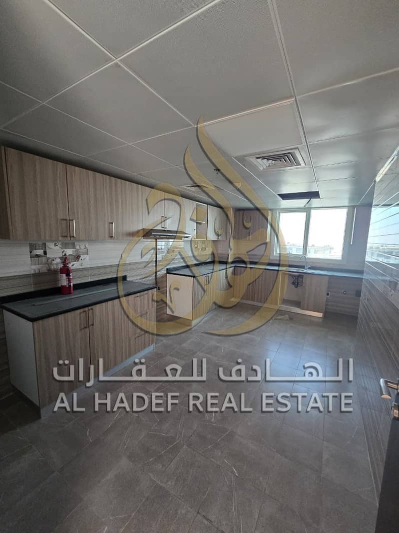 18 f5427eef-a913-4907-b7ea-e4af5f80faad. jpg