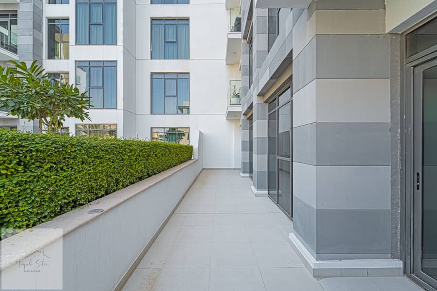 3 104 Azizi Greenfield 3. jpg