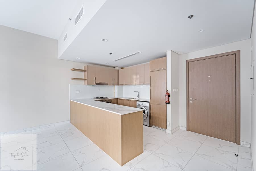 6 104 Azizi Greenfield 6. jpg