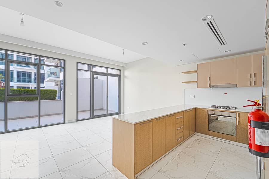 8 104 Azizi Greenfield 8. jpg