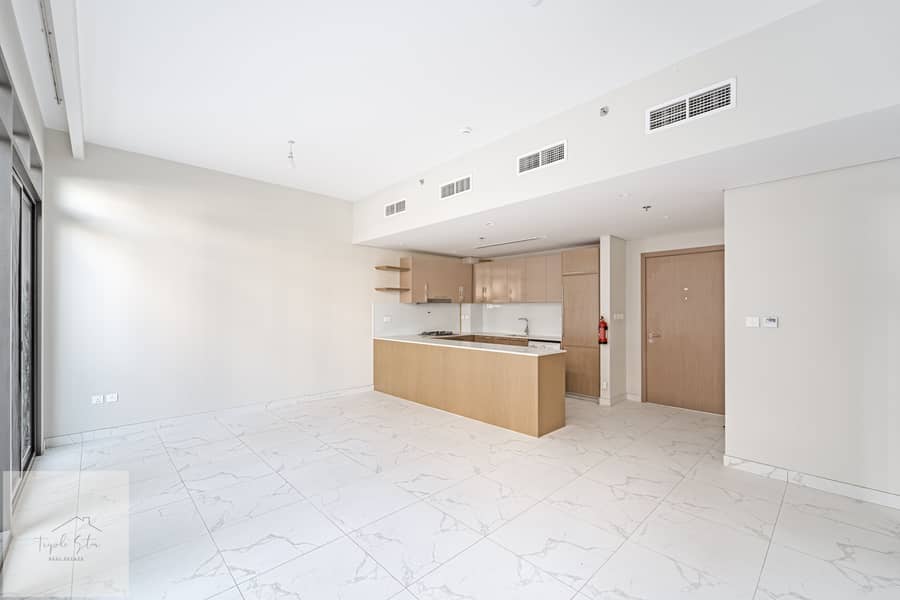 11 104 Azizi Greenfield 11. jpg