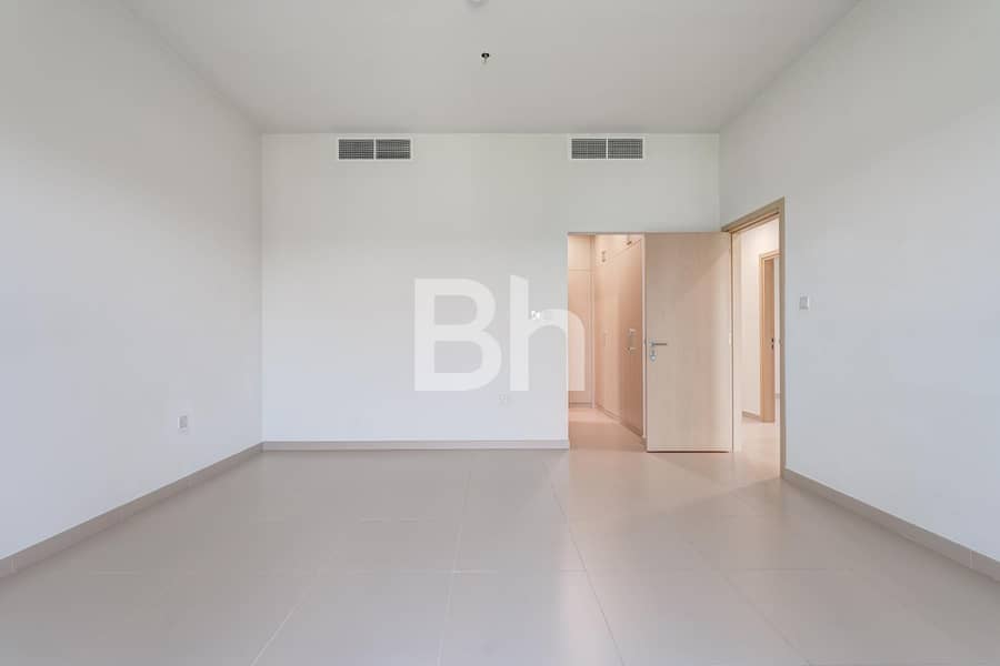 5 Image 0