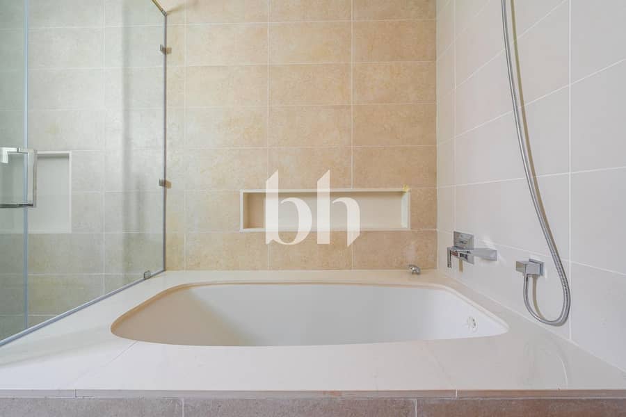 Prime location | Exclusive | Contemporary - Image 6