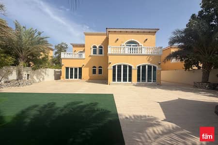 5 Slaapkamers Villa te Huur in Jumeirah Park, Dubai - Villa in Jumeirah Park,District 2, 5 slaapkamers, 485000 AED - 14930659 5 Slaapkamers Villa te Huur in Jumeirah Park, Dubai - Villa in Jumeirah Park,District 2, 5 slaapkamers, 485000 AED - 14930659
