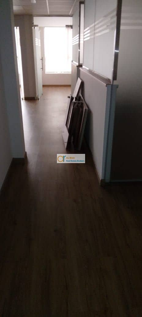2 edb3de8f-5606-4da1-92ea-a2e21bd33614. jpg