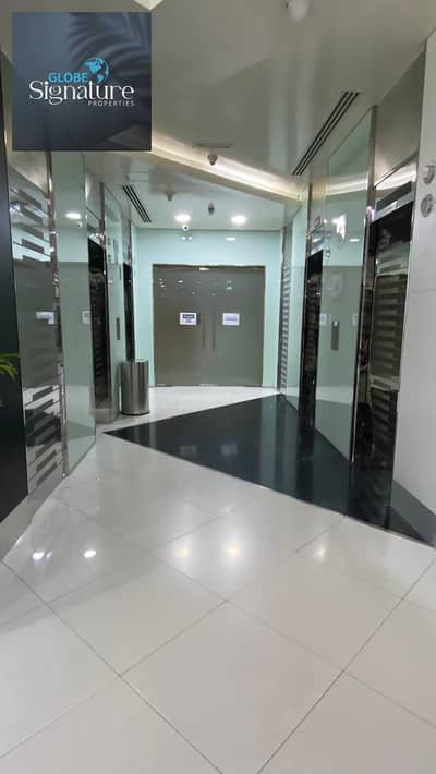 Office for Rent in Business Bay, Dubai - Elevator. jpg