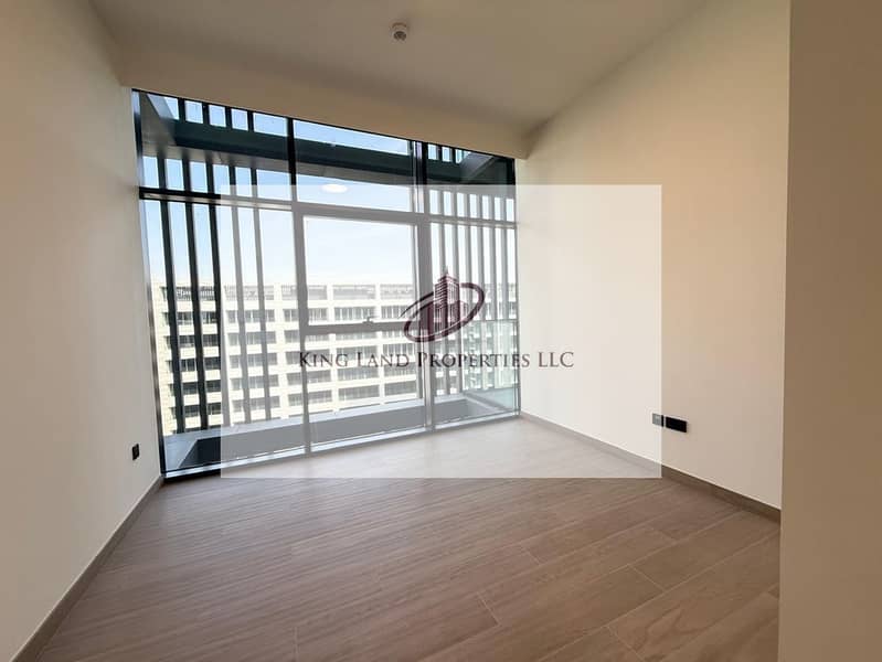 13 db614ab3-ed5b-4689-ad8c-43d4cce206eb. jpg
