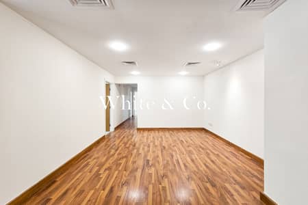 3 Bedroom Flat for Rent in The Greens, Dubai - Upgraded| Spacious Unit | Prime Location