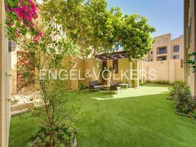 2 Bedroom Flat for Sale in Downtown Dubai, Dubai - Rare Layout | Private Garden | Spacious Layout