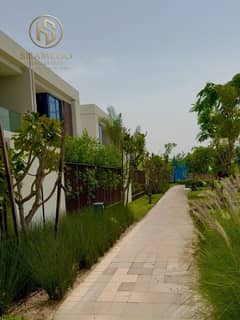 Park and Burj Khalifa View I Single Row Villa | Distress Deal | Spacious & Private Living