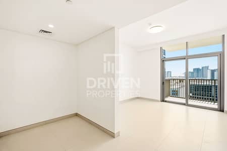 2 Bedroom Apartment for Rent in Jumeirah Village Circle (JVC), Dubai - Spacious Unit with Study Room | Park Facing 2 Bedroom Apartment for Rent in Jumeirah Village Circle (JVC), Dubai - Spacious Unit with Study Room | Park Facing
