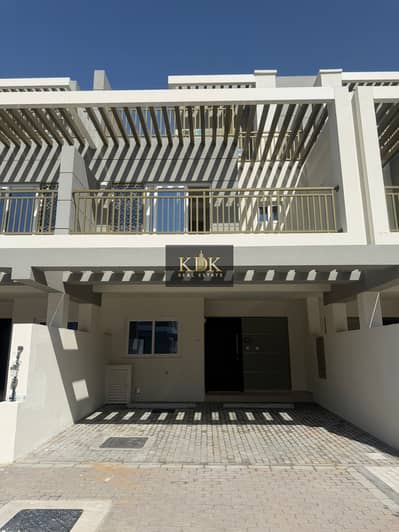 3 Bedroom Villa for Rent in DAMAC Hills 2 (Akoya by DAMAC), Dubai - WhatsApp Image 2026-04-22 at 12.02. 31 PM (1). jpeg 3 Bedroom Villa for Rent in DAMAC Hills 2 (Akoya by DAMAC), Dubai - WhatsApp Image 2026-04-22 at 12.02. 31 PM (1). jpeg