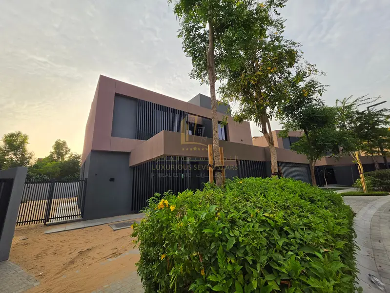 Golden Opportunity to Own a Luxury Villa in Masaar - View 2